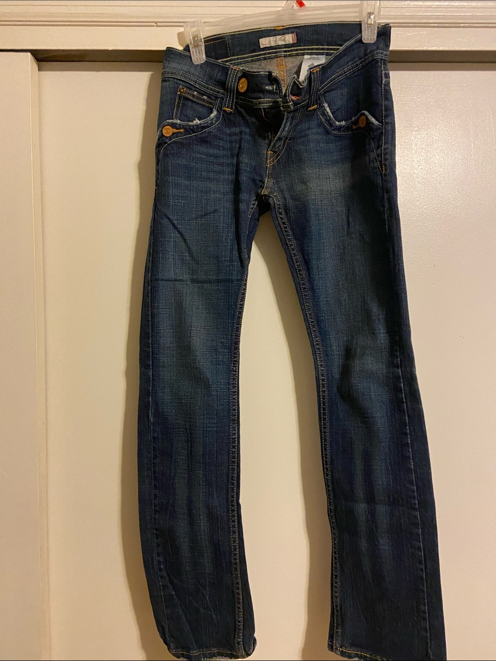 Unique!! Levi's Women's Straight Leg Dark Blue Jeans 3